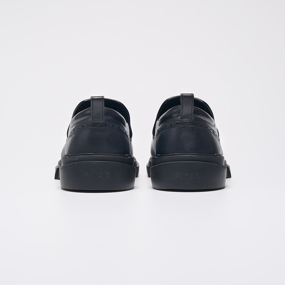 ZIN：BLACK/BLACK